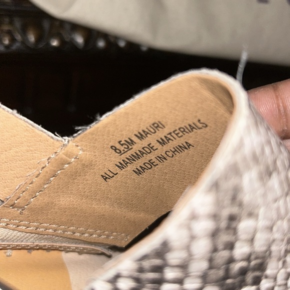 Dolce Vita Great spring time wedges - Picture 4 of 4